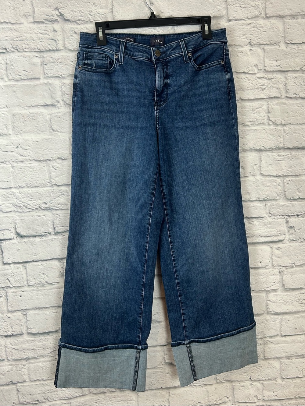 NYDJ Teresa Wide Leg Jeans Women’s 8 Cuffed Crop Lift Tuck Medium Wash